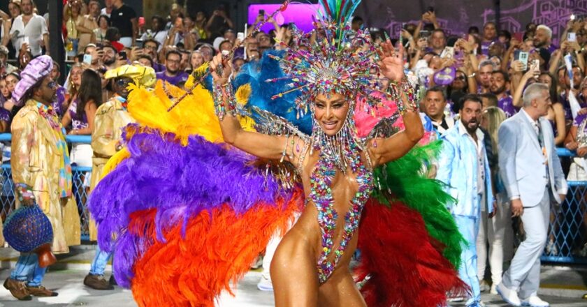 Sabrina Sato renova com Vila Isabel e continua como Rainha de Bateria em 2027